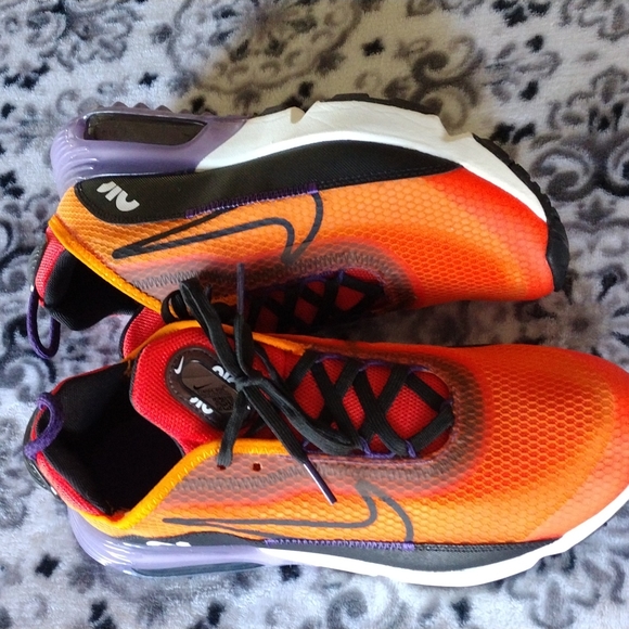 Brand New Nike 2090 Air Max Youth Boy's 6.5 Women's 8.5 - Picture 9 of 9